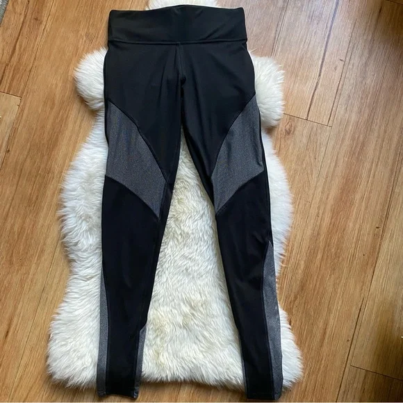 VS PINK Ultimate Black and Gray Color Block Leggings XS - Picture 2 of 7
